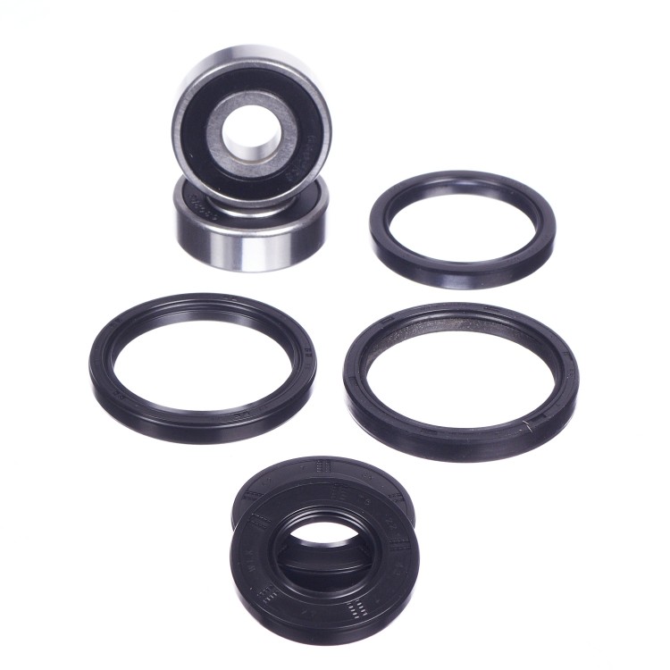 Комплект подшипников и сальников переднего колеса CHAKIN CH25-1311