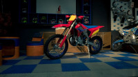 Мотоцикл TM Moto 2T 300 FI EN ES KYB Red Dream