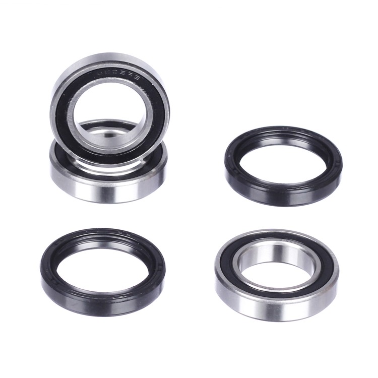 Комплект подшипников и сальников заднего колеса CHAKIN CH25-1591