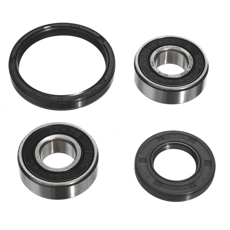 Комплект подшипников и сальников переднего колеса CHAKIN CH25-1743